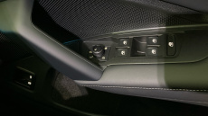 Volkswagen Tayron 1.5 TSI eHybrid Life 5dr DSG6 Estate